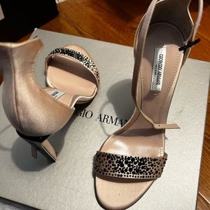 Giorgio Armani Beige heels size 36 1/2